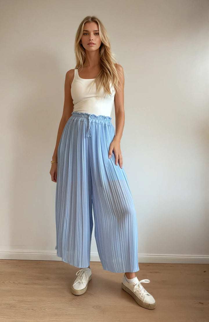 Hose in Faltenoptik (Hellblau)