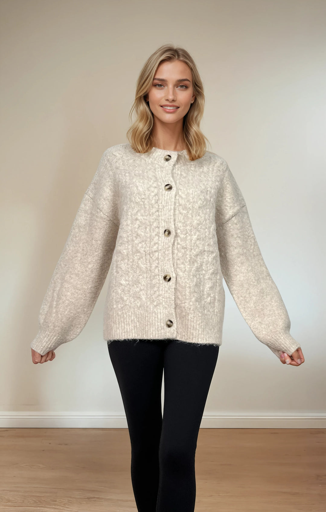 Strickjacke mit Knopfleiste (Beige)