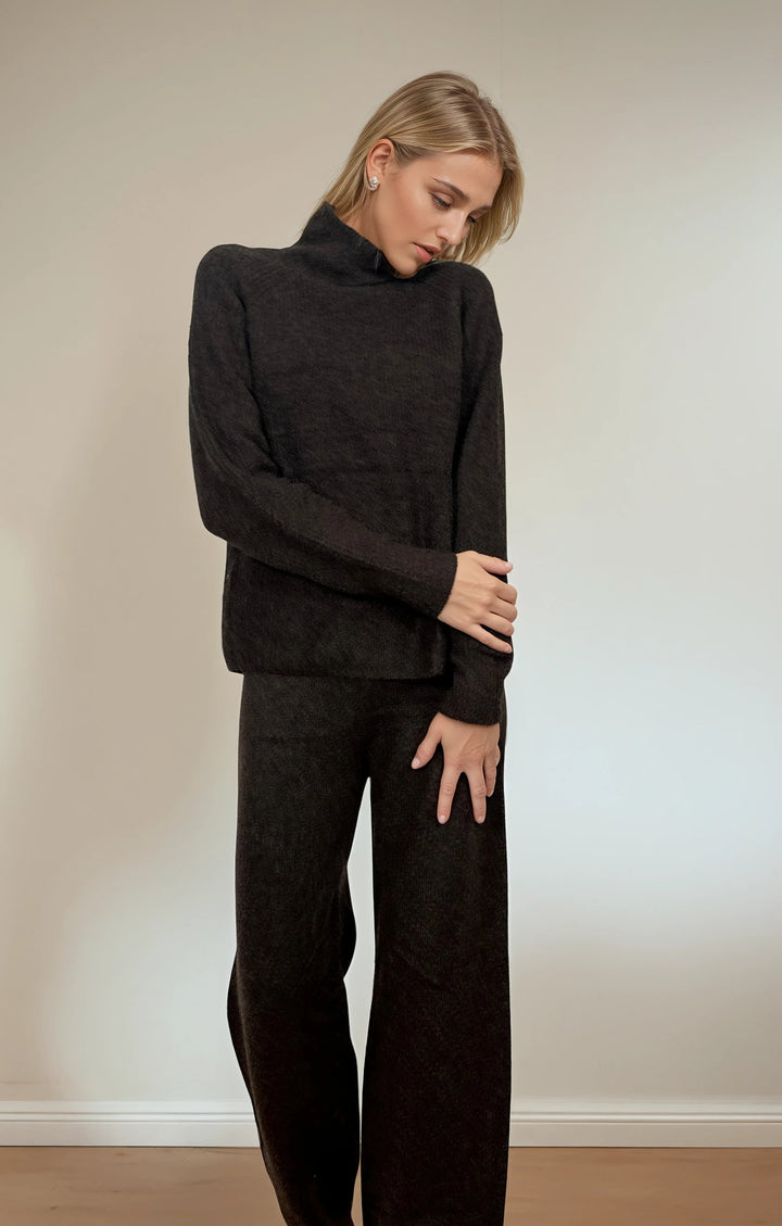 Zweiteiler Pullover und Hose (Dunkelbraun)