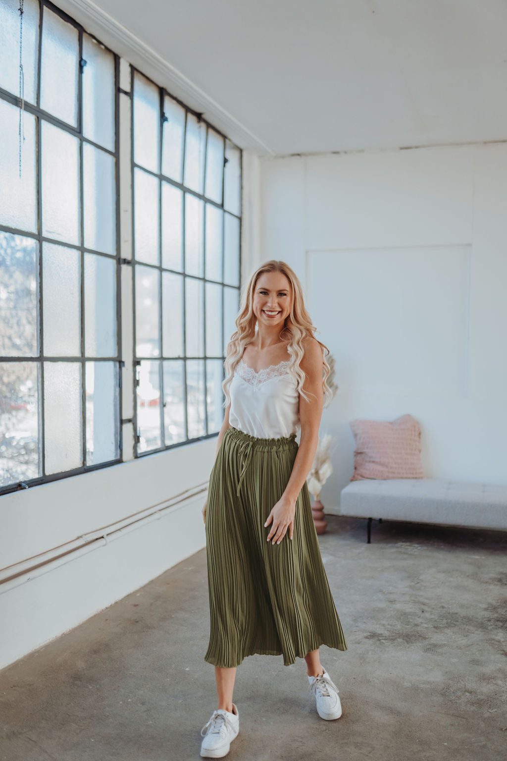 Hose in Faltenoptik (Khaki)