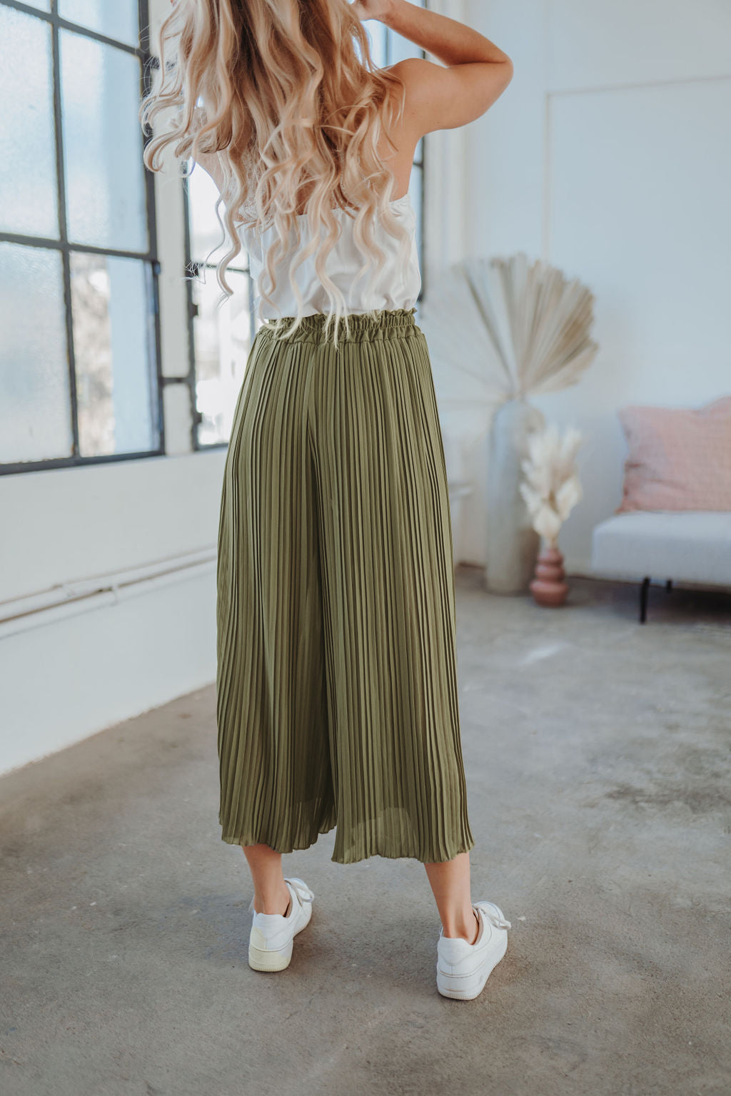 Hose in Faltenoptik (Khaki)